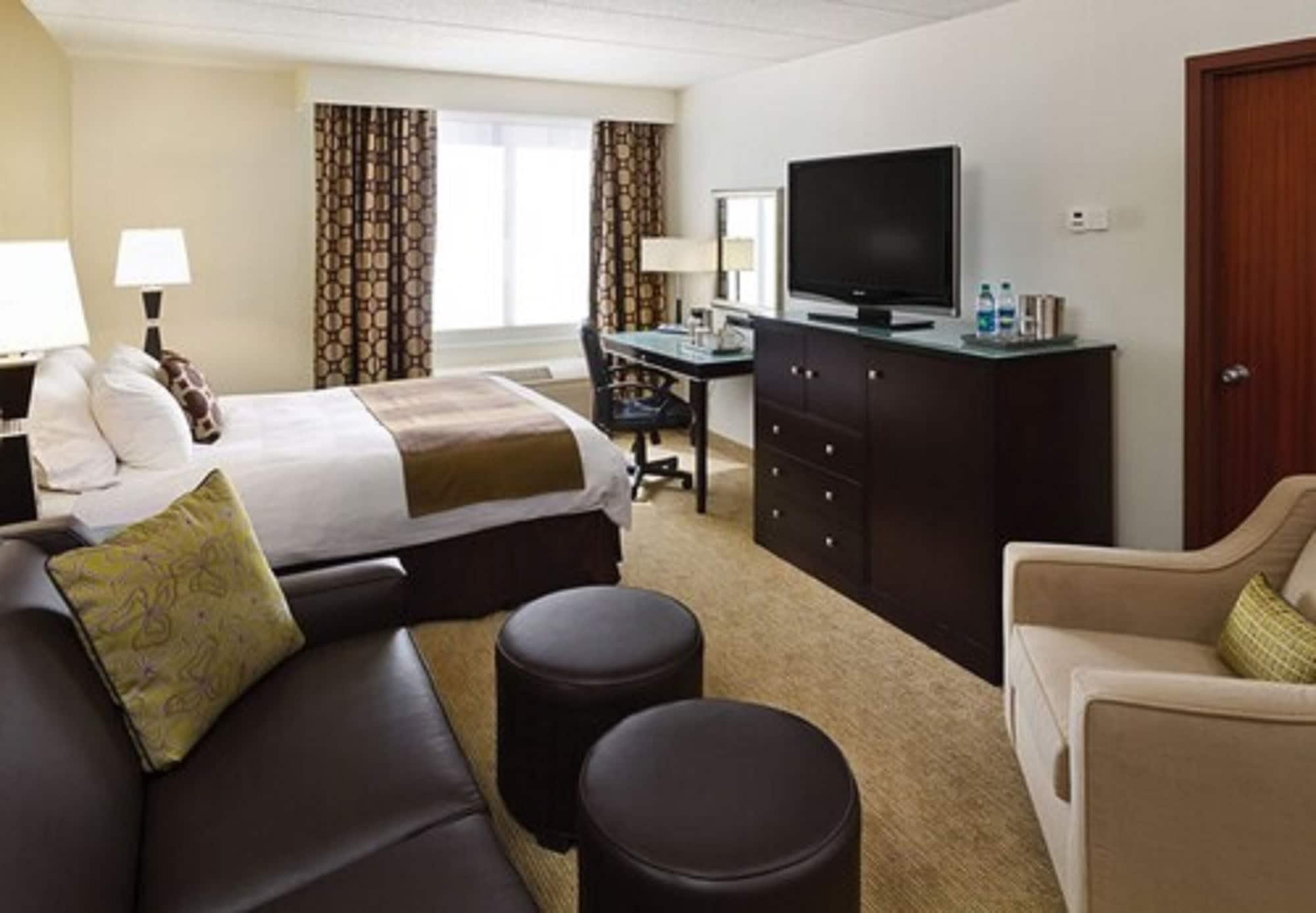 Radisson Hotel Bismarck Exterior photo